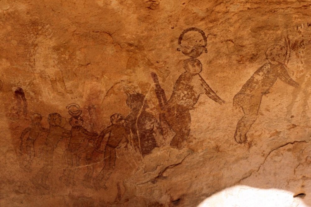 The Tassili n'Ajjer cave paintings in Algeria, North Africa | Cave ...