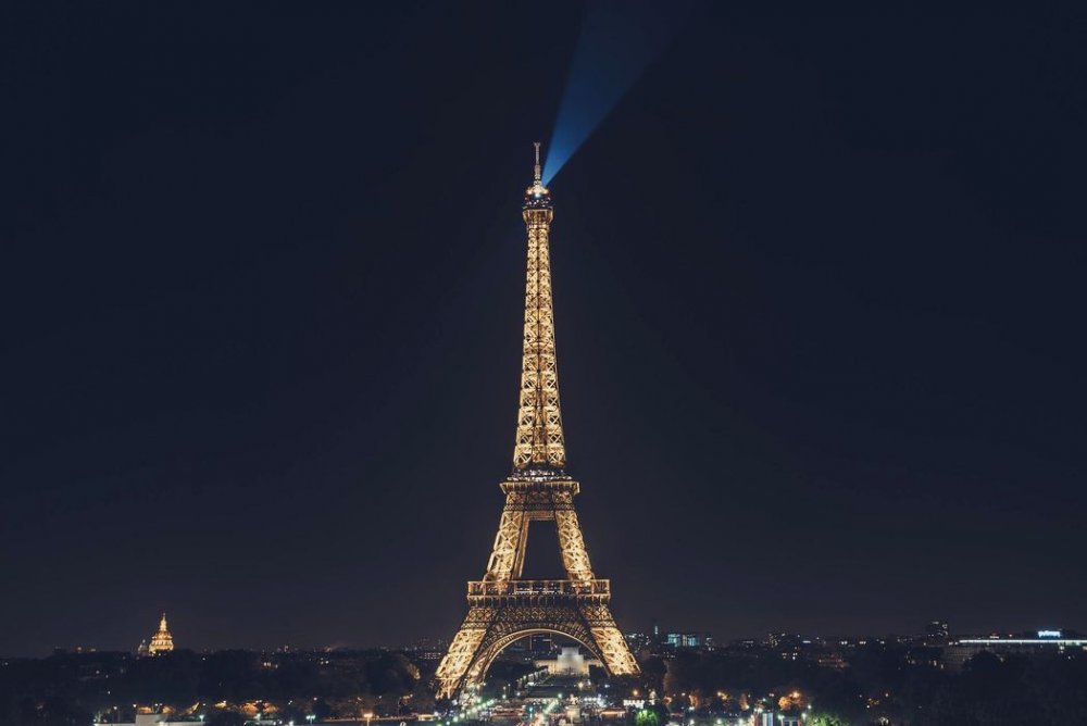 Turnul-Eiffel_pixabay_descopera-2.jpg