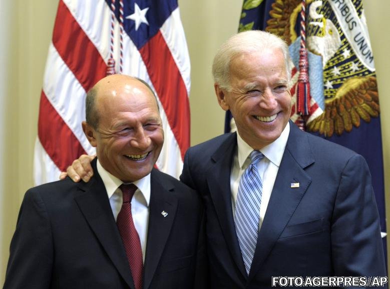 VIDEO Joe Biden l-a sunat pe Traian Basescu, la doua zile dupa ce s-a  intalnit cu Victor Ponta in SUA - Hotnews Mobile