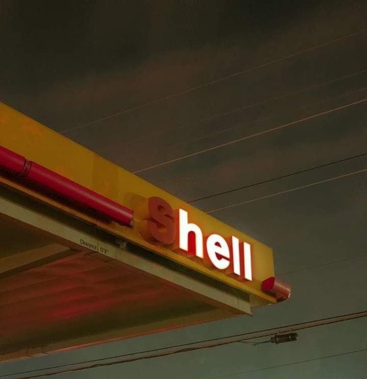 Ar putea fi o imagine cu text care spune „hell”