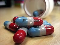 200px-Tylenol_rapid_release_pills.jpg