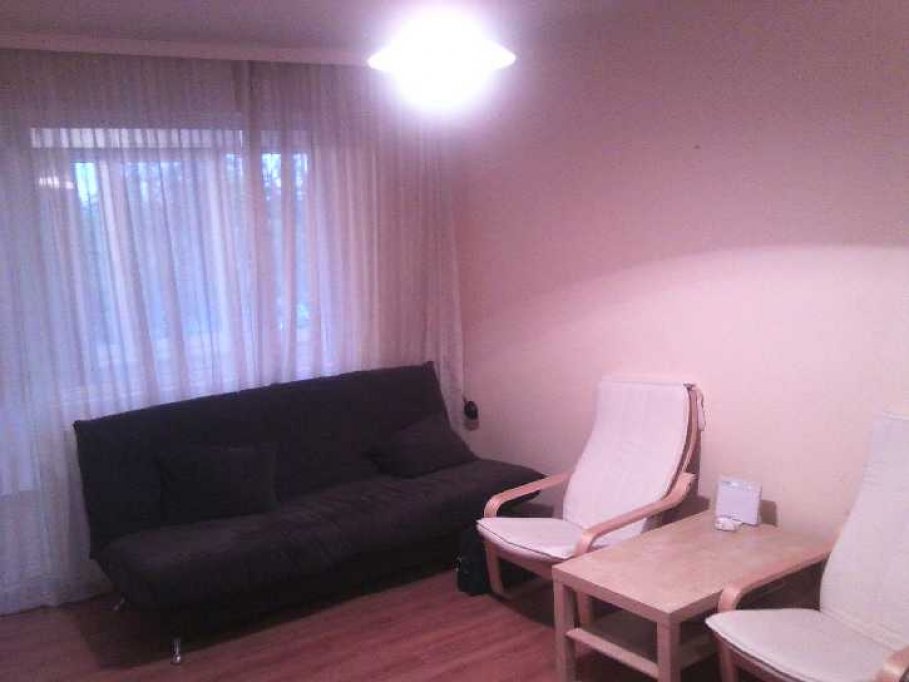 Particular inchiriez apartament cu 2 camere