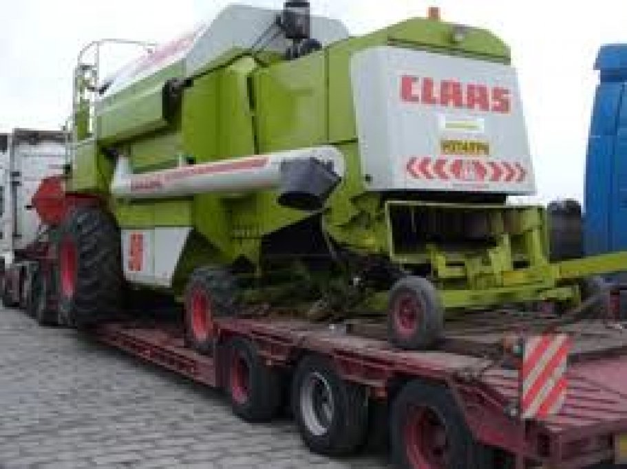 Asiguram transport pentru combine agricole