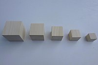 Vand cuburi din lemn,diferite dimensiuni