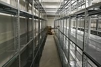 Rafturi metalice pentru arhiva