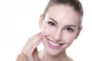 Inserarea unui implant dentar iti poate schimba viata