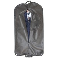 Asigura protectia necesara pieselor vestimentare pentru ocazii deosebite cu husa costum si pentru rochii de la Asined.ro