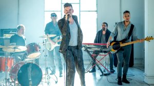 VAMA lansează noul album printr-un concert la Sala Polivalentă București