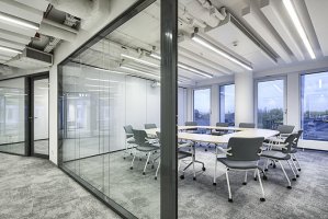 Amenajarea de birouri la tine acasa: cum le faci loc?