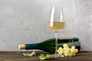 La mesele imparatesti se serveste Feteasca Regala!