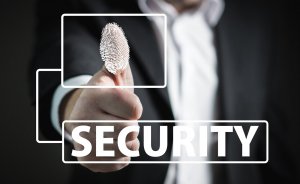 4 metode de securizare a locuinței atunci când ești plecat în vacanță