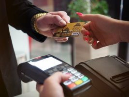 Cumpărături esențiale înainte de începerea anului școlar