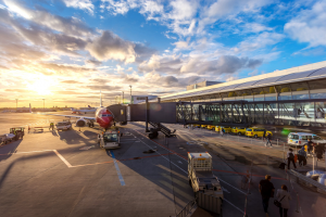 Primul zbor cu avionul. Toti pasii prin care trebuie sa treci in calitate de pasager