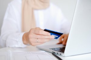 7 produse pe care este mai avantajos să le cumperi online