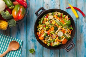 Rețete cu iz mexican: 3 idei simple și delicioase cu mixuri de legume