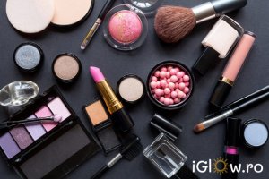 iGlow - e-shopul femeilor ce vor să strălucească din cap până în picioare
