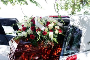 Cum „acopera“ o firma profesionista de pompe funebre din Brasov toate cerintele clientilor din judet?