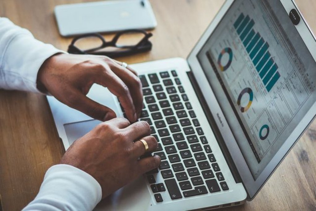 Ești la zi cu informațiile utile despre mediul de business? Cu StartingUp sigur vei fi!