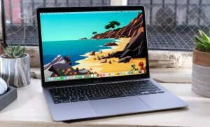 Laptopul se inchide singur. Posibile cauze