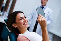 Cum să ai un zâmbet de vedetă: 5 proceduri stomatologice care te pot ajuta