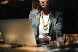 Motive pentru care un dozator de apa reprezinta o idee buna pentru angajati