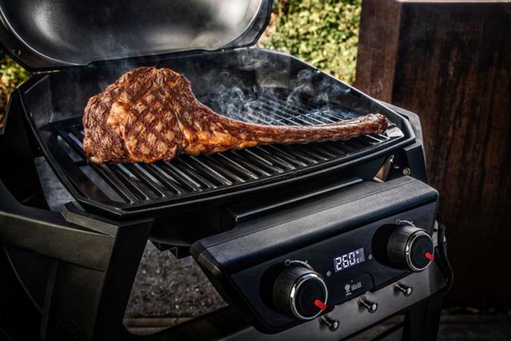Cu noile grill-uri electrice Weber Q orice anotimp devine potrivit pentru un grătar delicios chiar și pe balconul de la bloc!