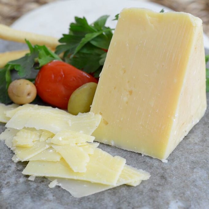 Serveste branzeturi maturate invitatilor pentru a-i impresiona!