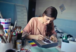 6 idei de cadouri pentru amatorii de pictură