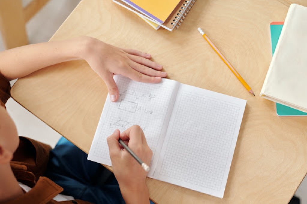 10 soluții pentru copilul tău ca să învețe mai ușor la matematică