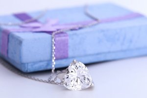 Cum se stabilește prețul diamantelor? Aspecte care fac diferența
