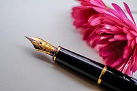 Stiloul: scurtă istorie a celui mai elegant instrument de scris