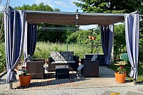 Pergola terasă - cea mai recentă tendință în design de grădină