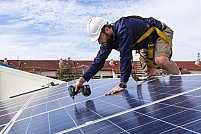 Avantajele panourilor solare: De ce merită să investești în ele?