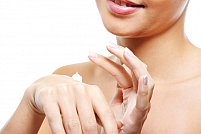 Crema de corp: cum o alegi și ce beneficii are pentru piele