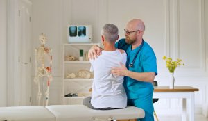 Cum poate recuperarea medicală să ajute la ameliorarea durerilor de spate