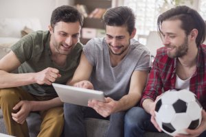 Tipsteri sau analiză detaliată? Care este opțiunea potrivită pentru pariuri?