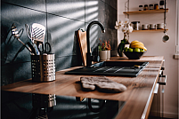 Accesoriile pentru mobilier: soluții eficiente pentru bucătăria mult visată