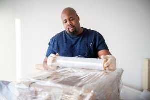 Cauți o soluție de ambalare excelentă pentru produsele fragile? Alege folie cu bule!