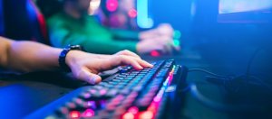 Tastatură mecanica vs. Tastatură cu membrană: care sunt diferențele