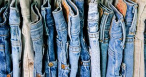 Denim - alegerea versatilă și atemporală în garderoba feminină, explorată prin ochii ladiesboutique.ro