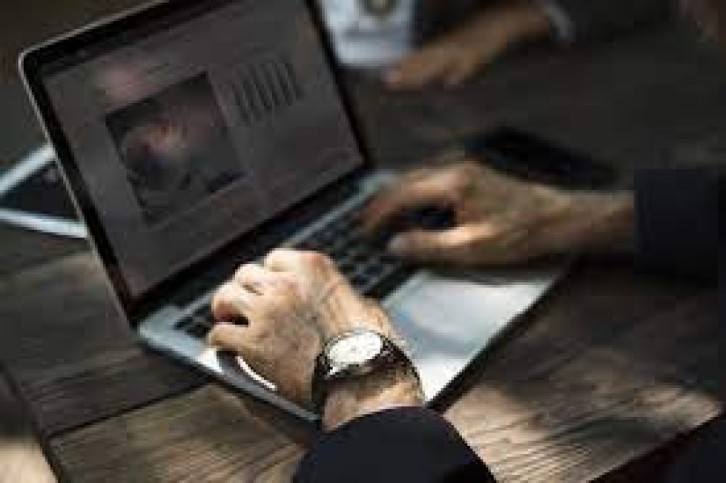 Pixelime.ro - un instrument vital în navigarea pe piața job-urilor it din România