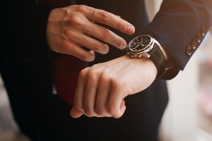 3 motive să optezi pentru ceasurile cu sticlă din safir