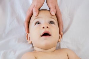 3 sfaturi utile pentru îngrijirea corectă a fontanelei la bebeluși