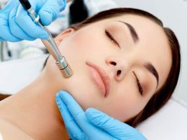 Uita de tenul incarcat cu ajutorul procedurii de microdermabraziune!
