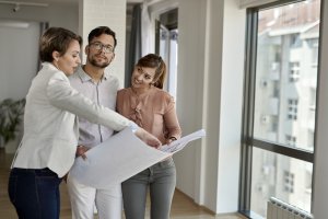 Merită să achiziționezi un apartament de 3 camere în București?