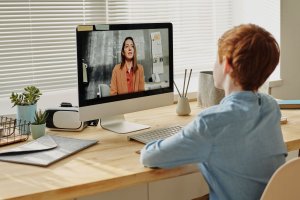Cursuri de engleza online pentru copii: acces facil, invatare rapida si distractiva