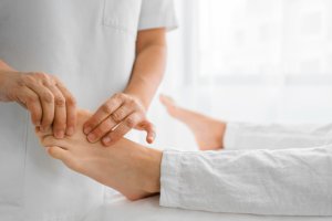Cele mai frecvente afecțiuni ale gleznei și piciorului și cum pot fi acestea tratate