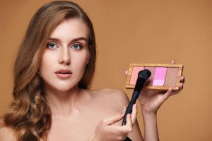 Idei de machiaj pentru fiecare sezon: ce culori și tehnici să alegi