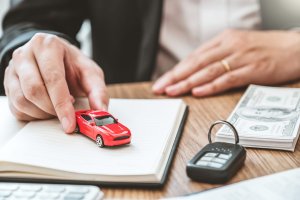 Tot ce trebuie să știi despre închirierea auto: ghidul complet pentru a lua o decizie informată