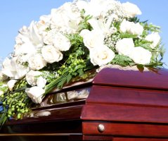 Ce trebuie să știi despre coroanele funerare